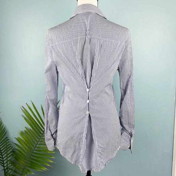 Elizabeth and James Tops - Elizabeth & James Blue Pinstripe Buttonup Blouse M